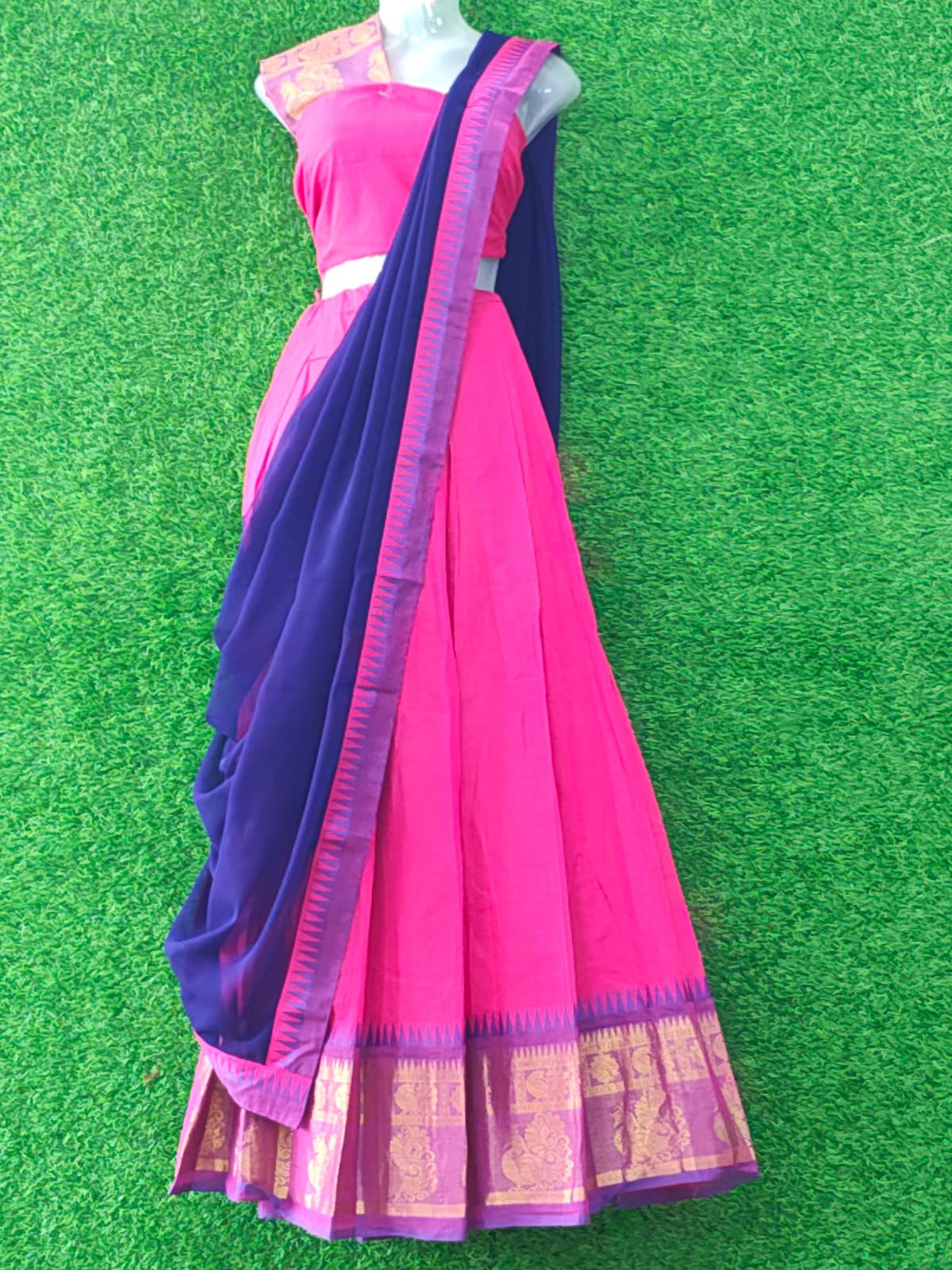 Kanchi Cotton Dhavani Set