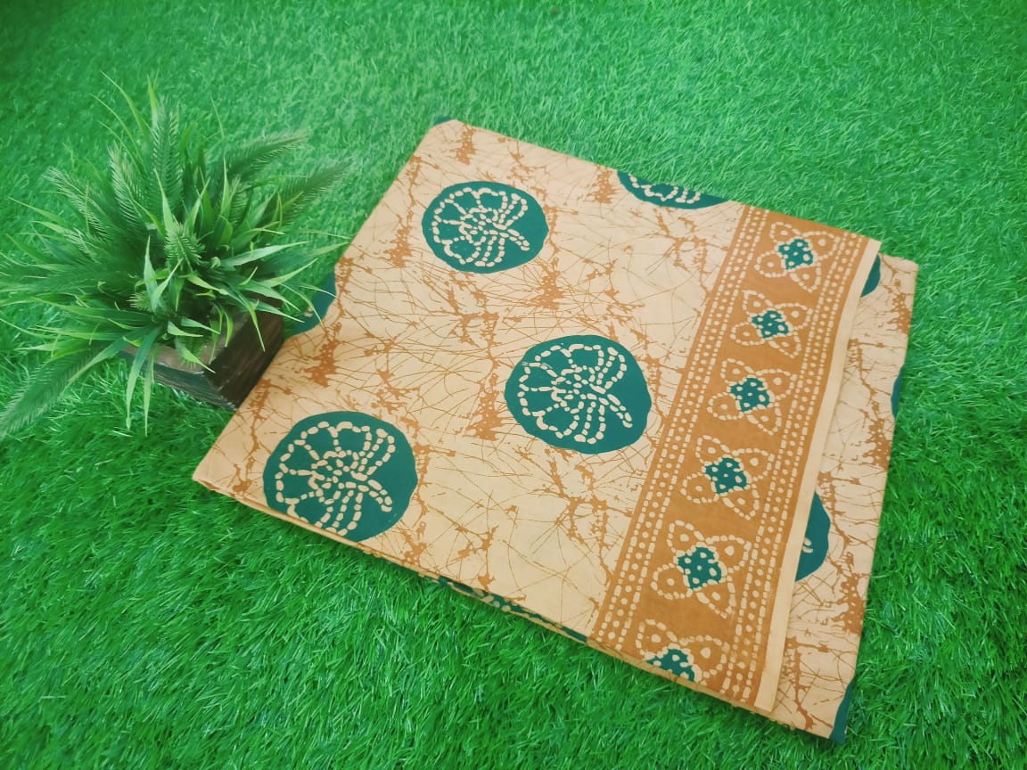 Chungidi Flower Block Printed Saree With Contrast Chugidi Print Border