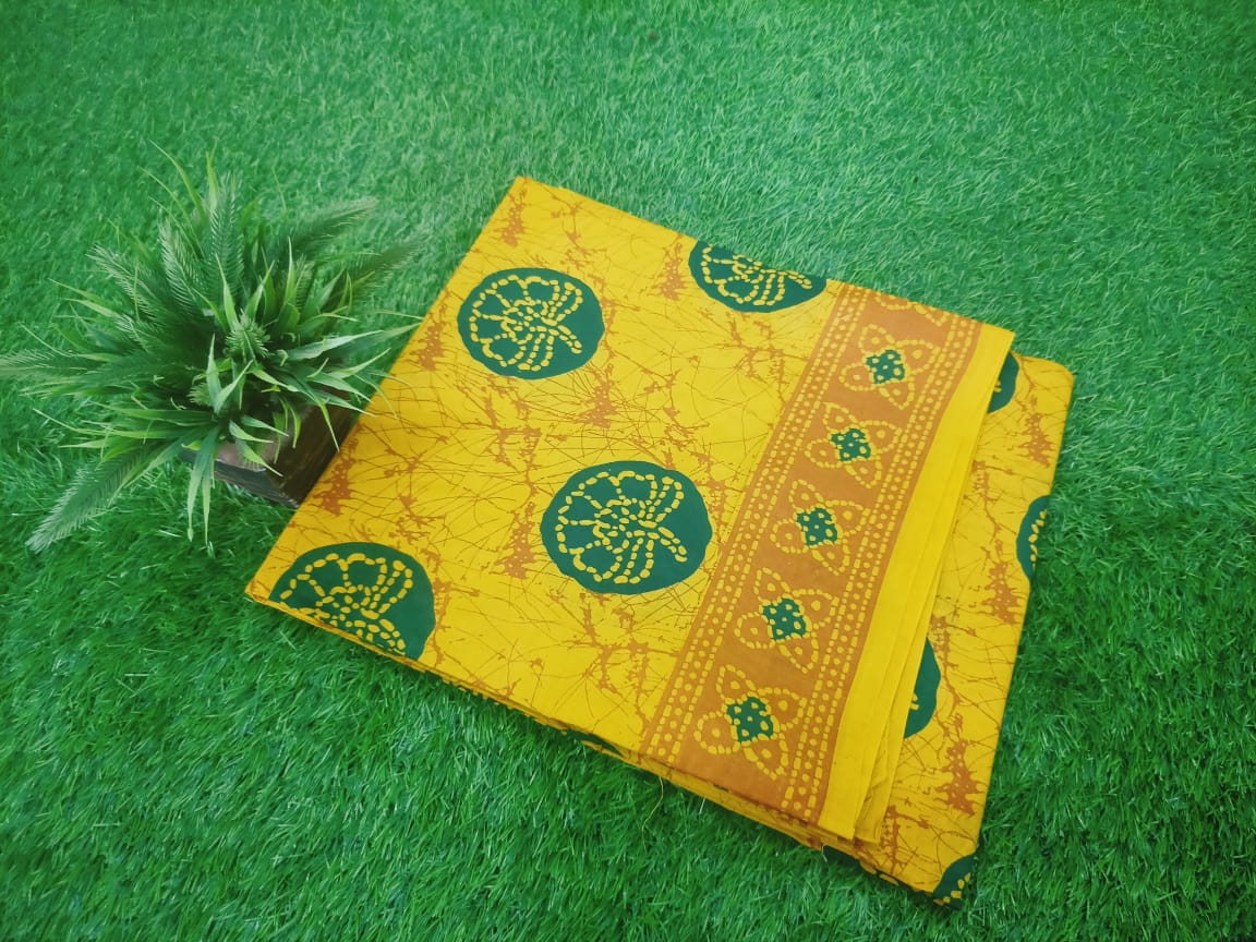 Chungidi Flower Block Printed Saree With Contrast Chugidi Print Border