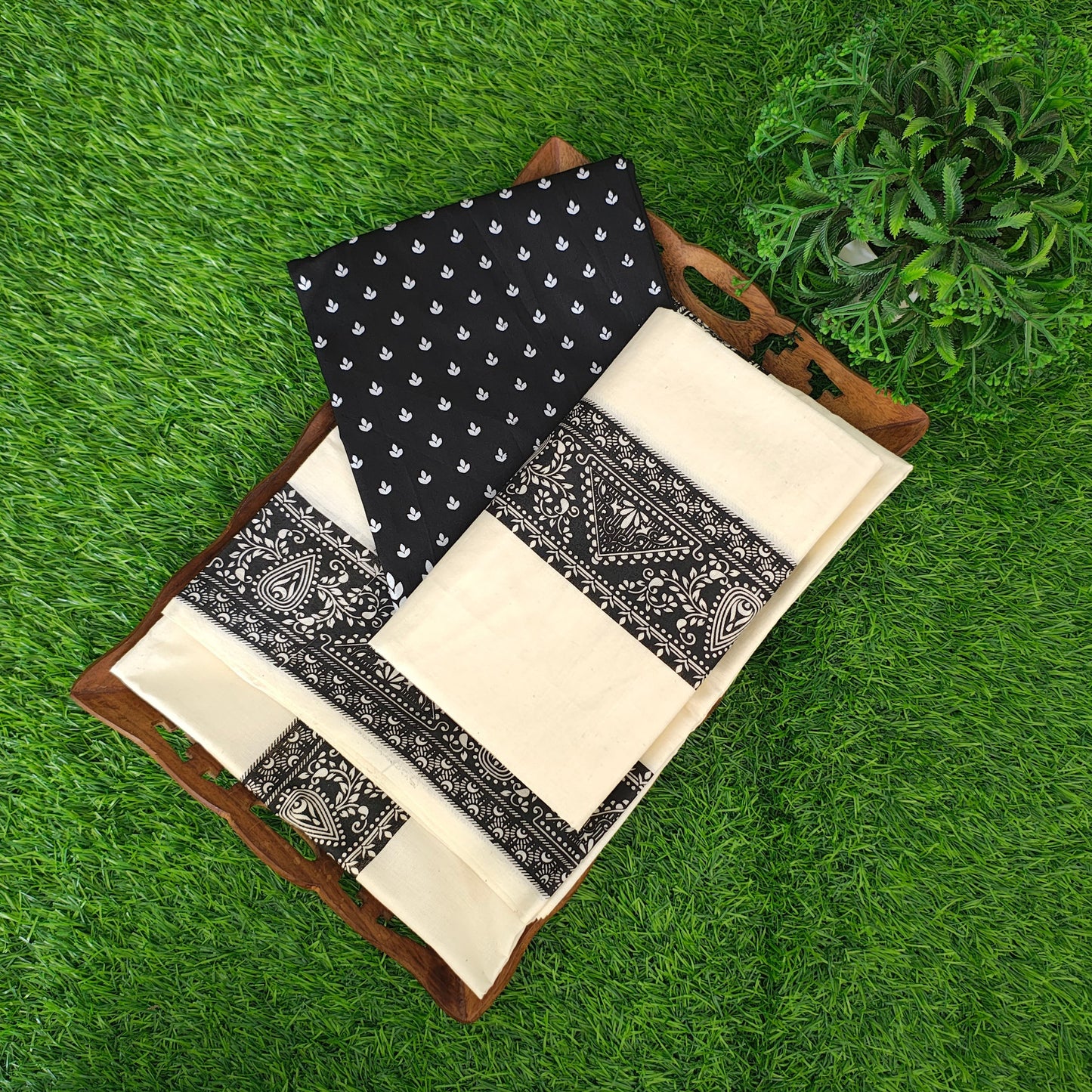 Exclusive cotton Settumund with print blouse