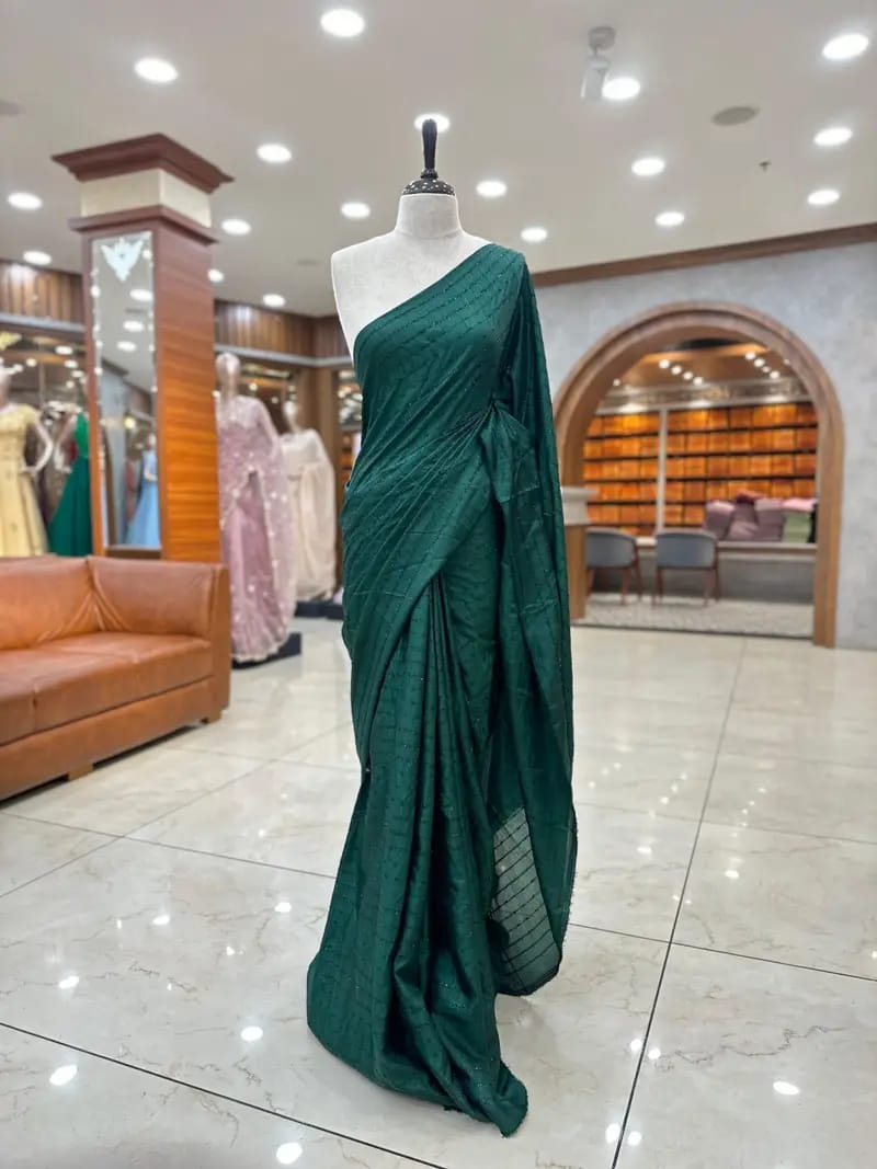 Fur Vichitra Silk Saree (Without Blouse)