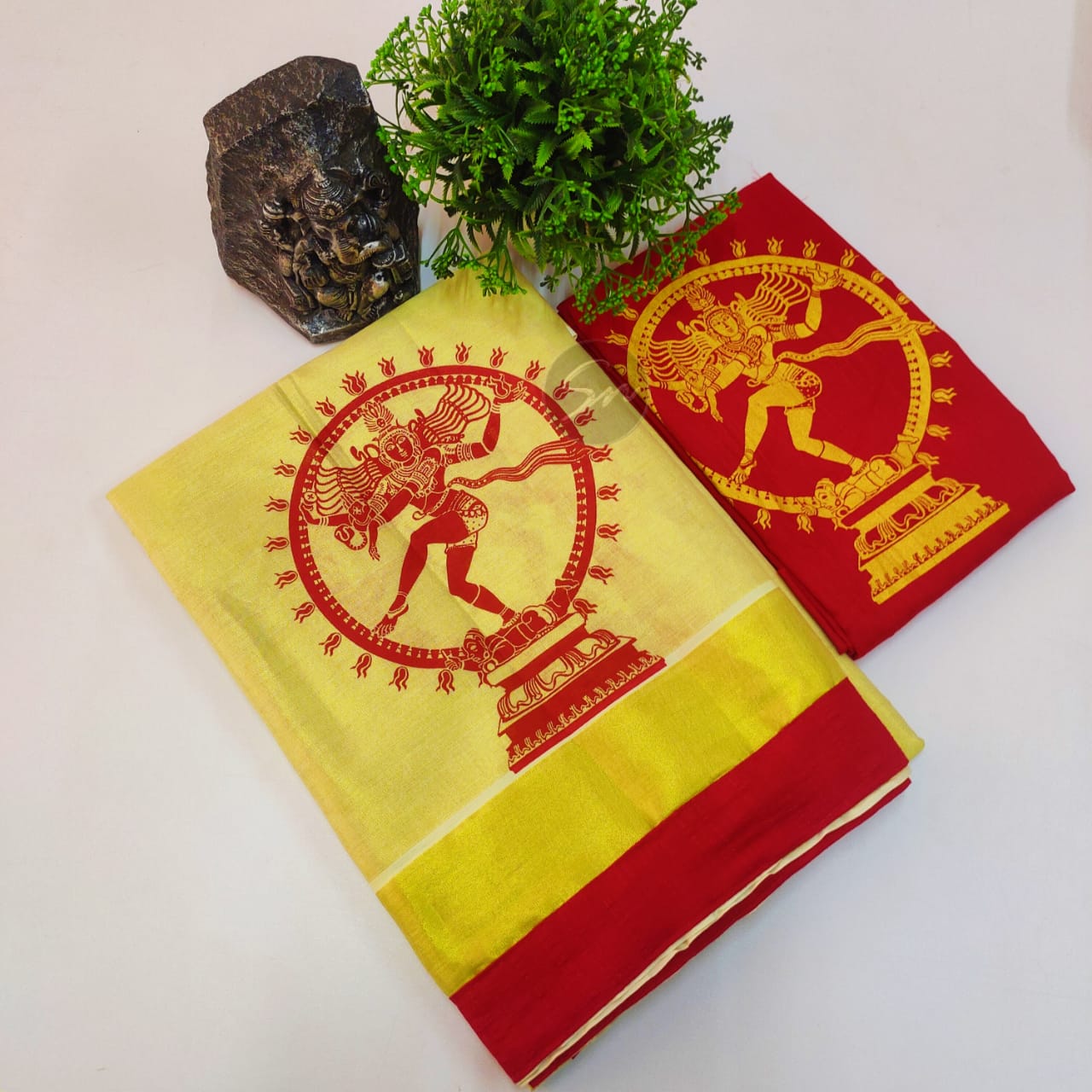 kerala style trendy Printed goldentissue pattupavada