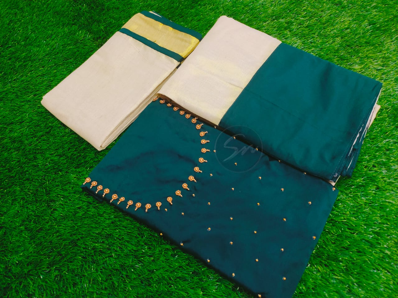 Trendy BeadsWork Dhavani Set