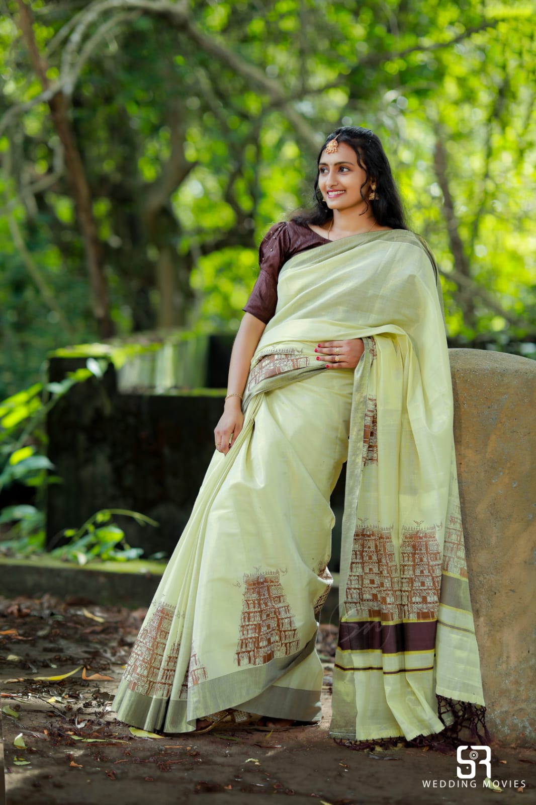 Kopuram Print Golden Tissue saree