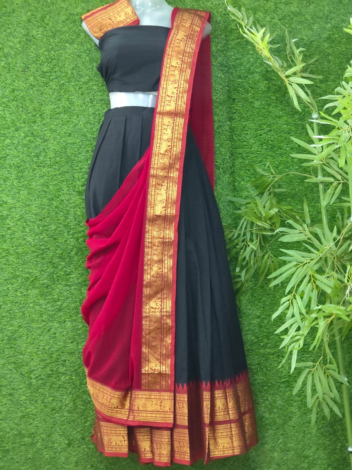 Kanchi Cotton Dhavani Set