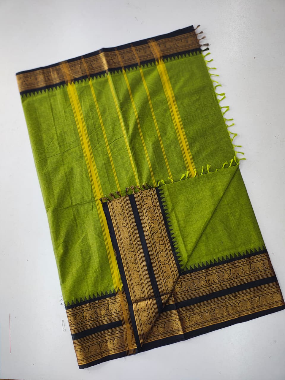 Pure Kanchi Cotton Saree with Rich Zari Border