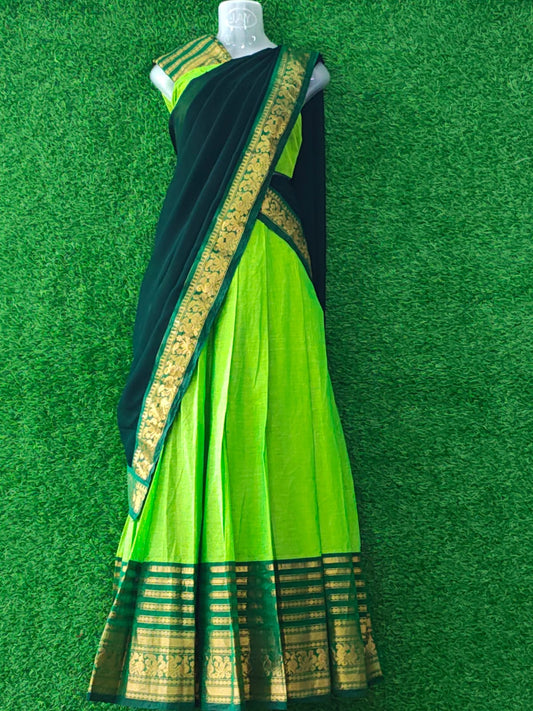 Kanchi Cotton Dhavani Set