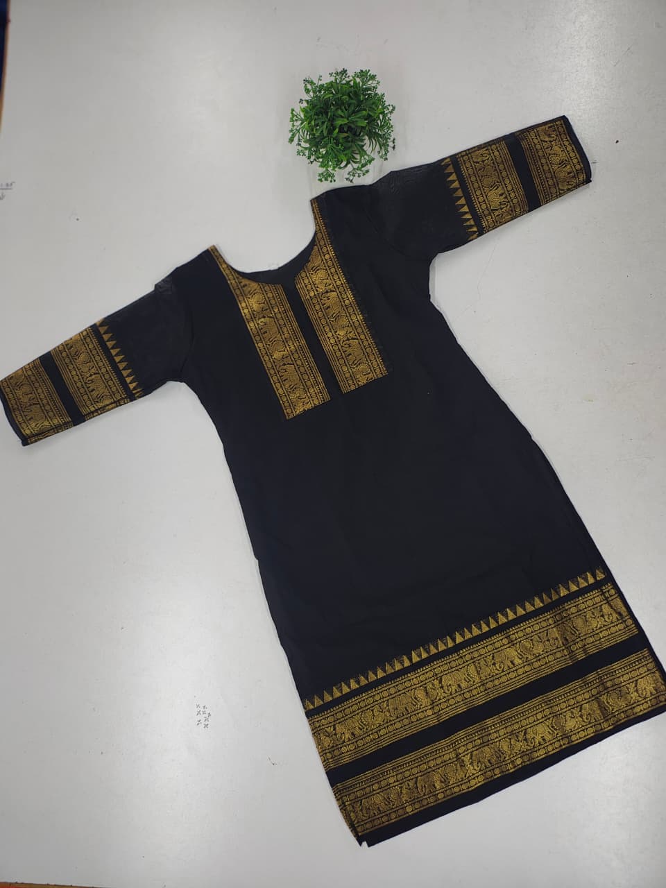 ✨ Elegant Kanchi Cotton Kurti with Rich Zari Border ✨