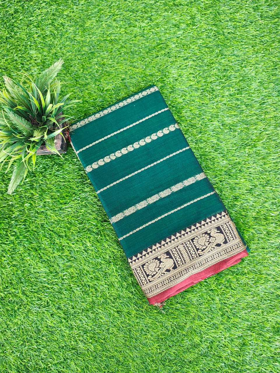 🌿 Narayanpet Heritage Cotton Saree – Traditional Elegance in Every Drape*&nbsp;