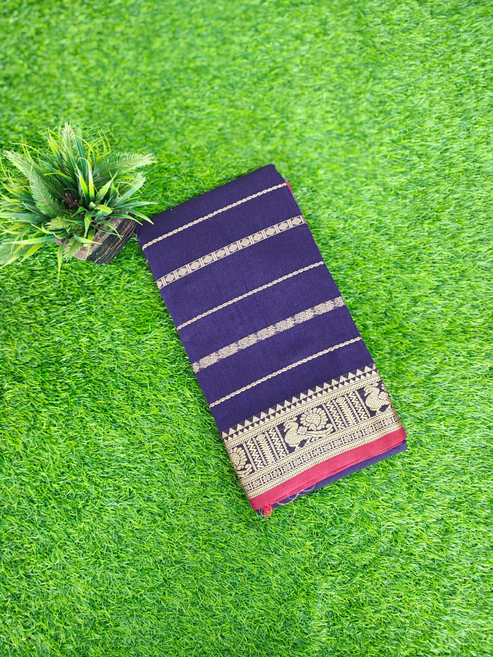 🌿 Narayanpet Heritage Cotton Saree – Traditional Elegance in Every Drape*&nbsp;