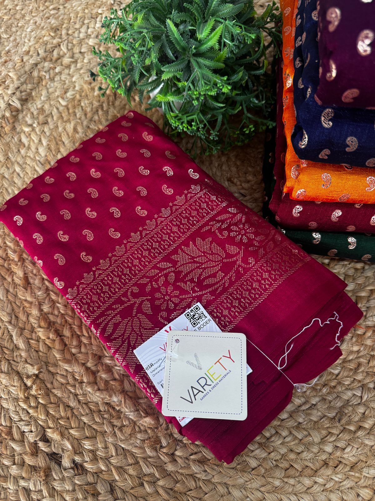 *Vichitra Silk Saree | Premium Foil Print | Rich Colour Collection* ♥️