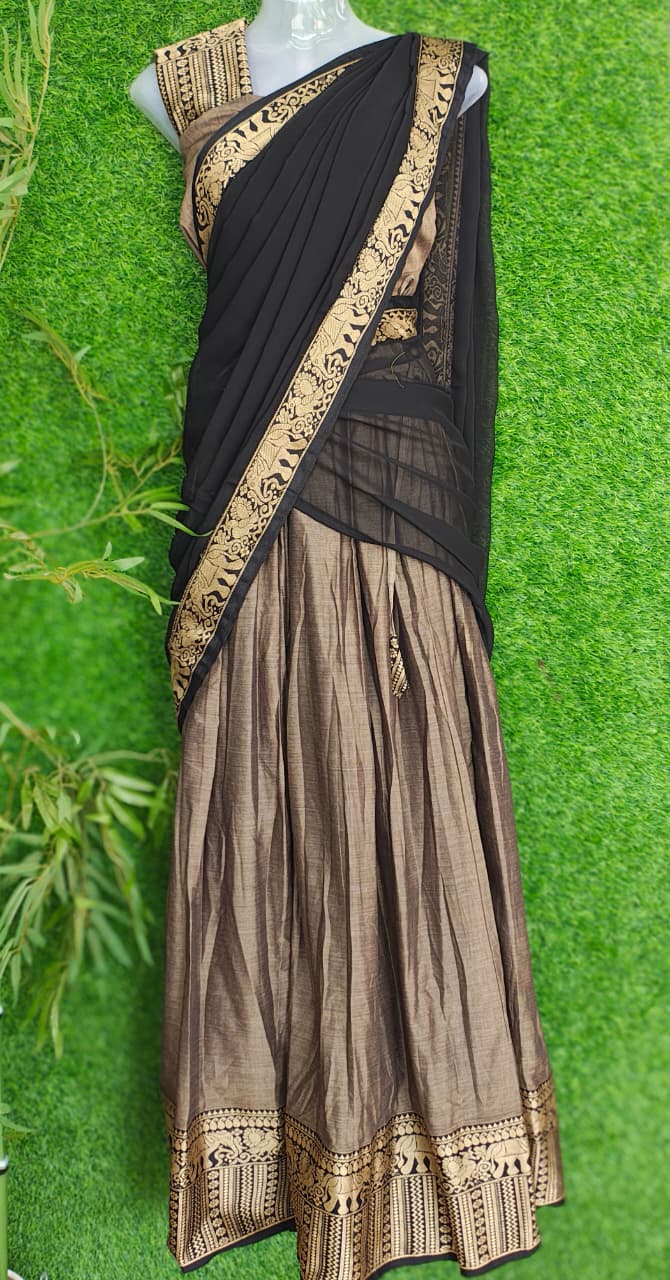 ♥️*Narayanpet Dhavani Set – Traditional Elegance in Rich Contrast*♥️